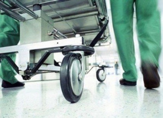 Marşrut avtobusunun 17 gün öncə vurduğu iki qardaşdan biri öldü - Bakıda