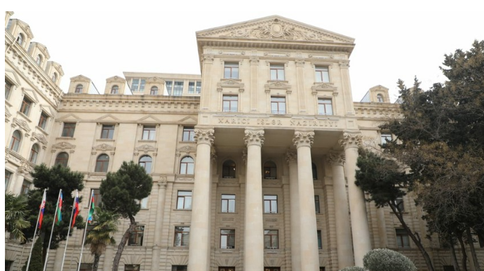 Azərbaycan XİN Emmanuel Makrona XƏBƏRDARLIQ ETDİ