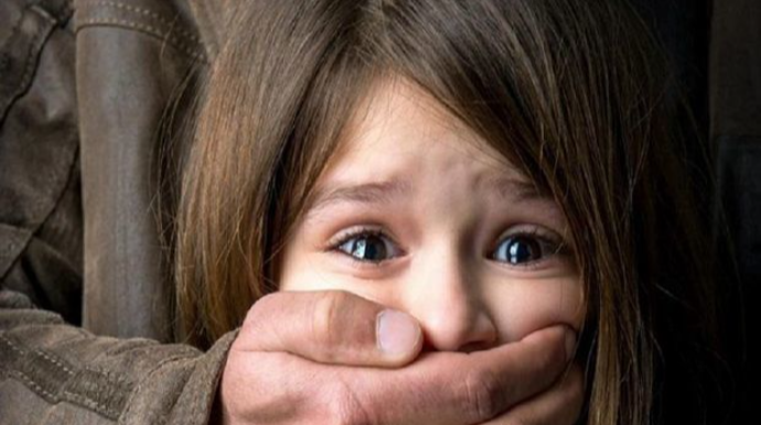 Avtobusda məktəbliyə qarşı əxlaqsızlıq: “Yaxası pis bağlanmışdı...”