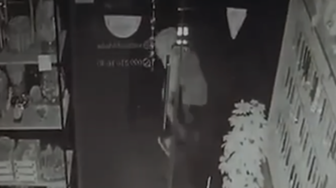 Bakıda 12 min manatlıq telefon oğurladı - VİDEO 