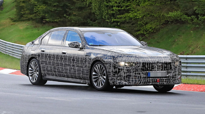 Появились подробности о новой модели BMW 7-Series