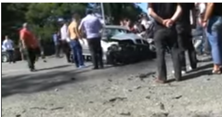 Toy karvanında dəhşətli qəza: avtomobil “KAMAZ”ın altına girdi: REAL VİDEO