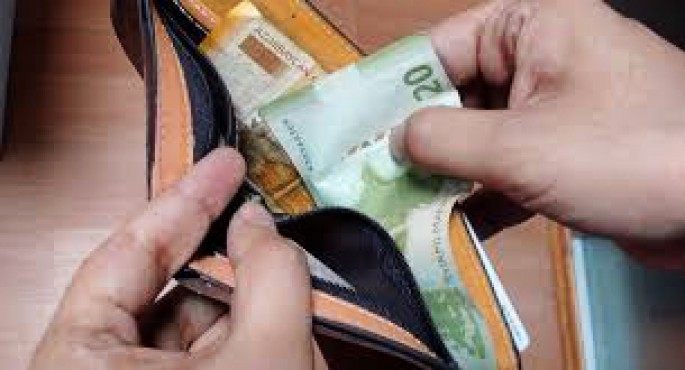 Bakıda sahibkar qarət olundu - Öz mağazasında