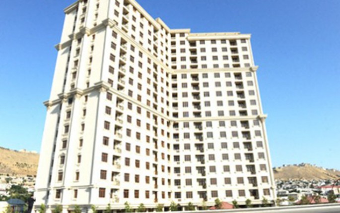 Jurnalistlərin binasının yanında yerüstü keçid tikiləcək