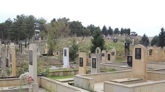 Qəbirləri qazıb 1220 manat dəyərində qızıl dişləri oğurladı, cəzası bəlli oldu