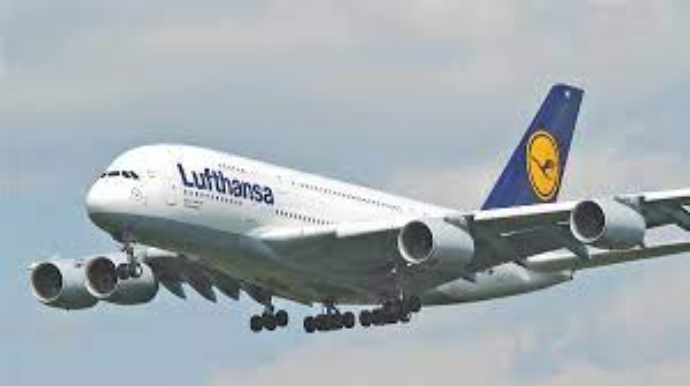 Авиакомпания Lufthansa  не исключила дальнейшую отмену рейсов