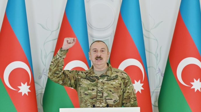 Prezident Zəfər Günü münasibətilə Şuşada təşkil olunan tədbirdə iştirak edib  - FOTO