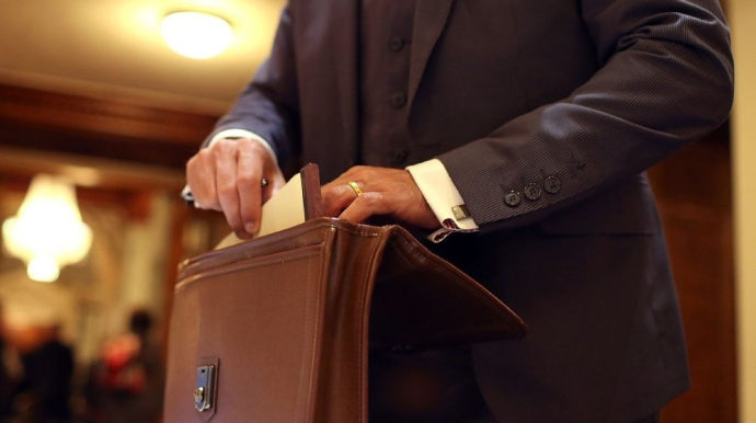 Tovuzda anasını balta ilə öldürən şəxs sabiq məmurun oğlu imiş 