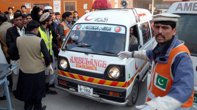 Pakistanda qatarlar toqquşub, 36 nəfər həlak olub,  50 nəfər xəsarət alıb - FOTO - VİDEO