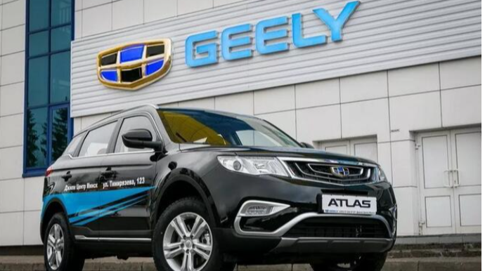 "Geely" 18 mindən çox avtomobili geri çağırır