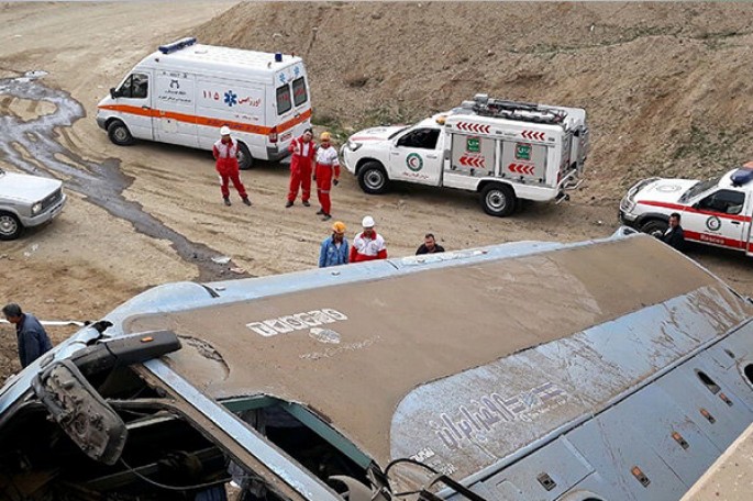 Sərnişin avtobusu aşdı: 2 ölü, 20 yaralı