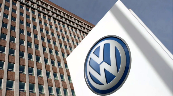 Volkswagen продаст компании из США свою "дочку" за 7.4 млрд евро 