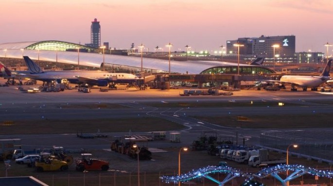 Tayfun səbəbindən 103 aviareys təxirə salınıb