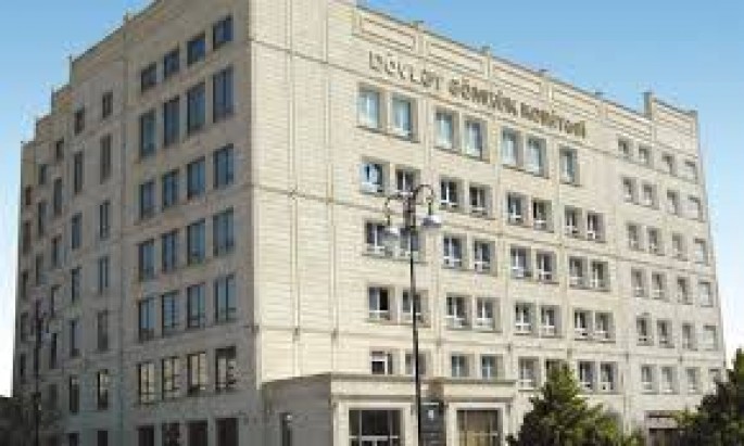 Avtomobildən 8 ədəd mobil telefon aşkar edildi