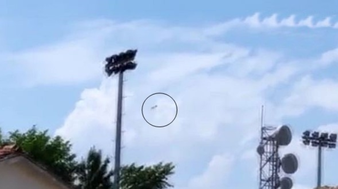 Təlim təyyarəsi qəzaya uğrayıb - FOTO + VİDEO 