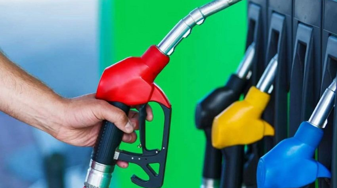 Azərbaycanda benzin istehsalı 8%-ə yaxın artdı 