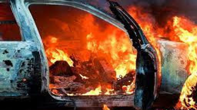 Qusarda "VAZ" markalı minik avtomobil yanıb 