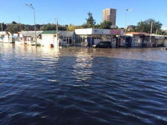 Bakıda yolların "Venesiyaya" çevrilməməsi üçün təkliflər hazırlanıb