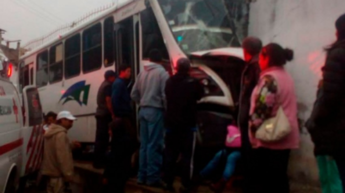 Meksikada ağır qəza: 19 nəfər ölüb, 30 yaralı 