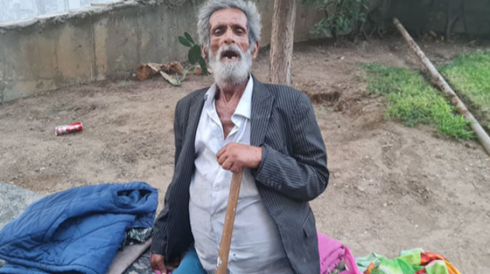 Bakının mərkəzində ahıl kişi ölümünü gözləyir – FOTO/VİDEO - YENİLƏNİB 