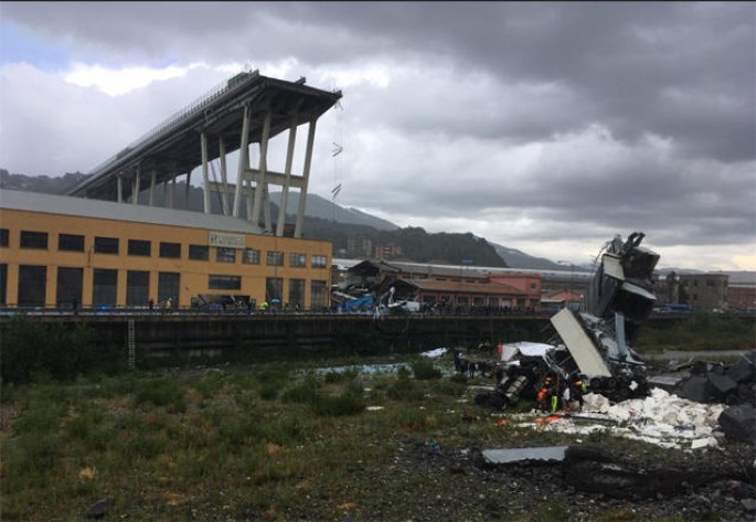 Genuyada körpünün uçması nəticəsində ölənlərin sayı 43-ə çatıb