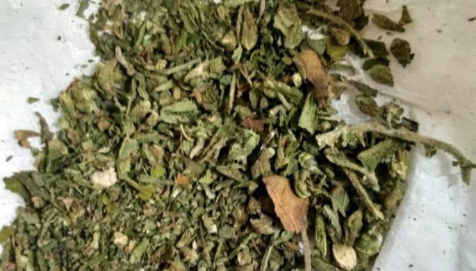 Gödəkçənin cibindən marixuana çıxdı