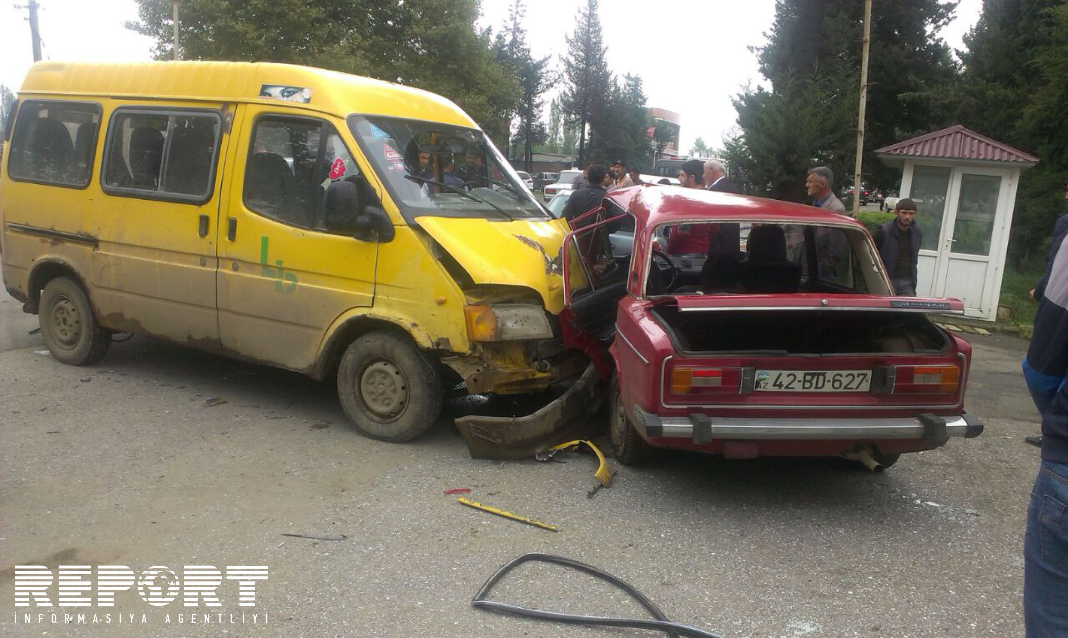 Zəncirvari qəzada 5 tələbə yaralandı - Lənkəranda
