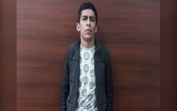 Maşınların şüşəsini sındırıb oğurluq etdi