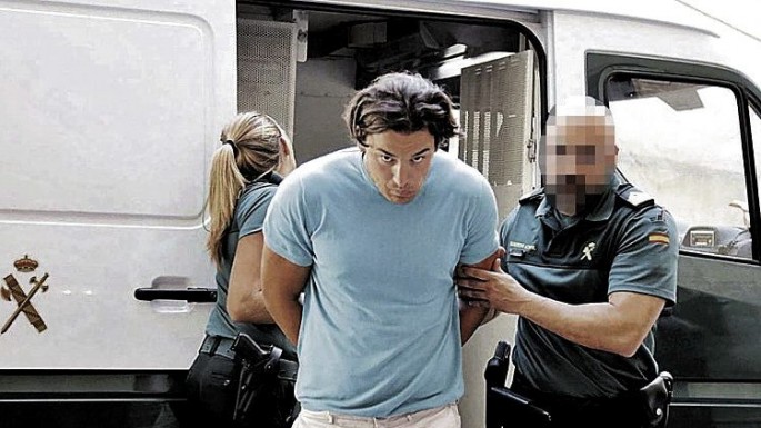 Qəzaya düşmüş avtomobildən 1 milyon avro aşkarlandı