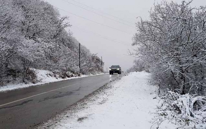 Sürücülərin nəzərinə! - Bu yollara qar yağıb