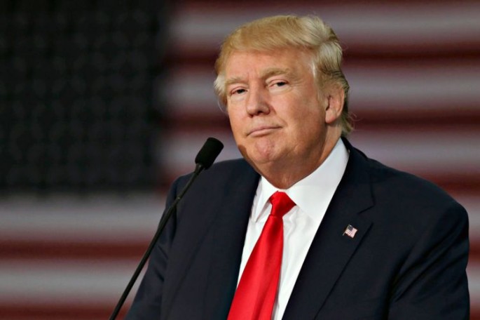 Tramp Avropada istehsal olunan avtomobillərə vergi tətbiq edəcəyini bildirib