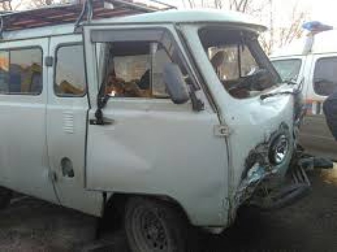 “Təcili yardım” 2 “Lada” ilə toqquşdu: 3 nəfər xəsarət alıb - FOTO