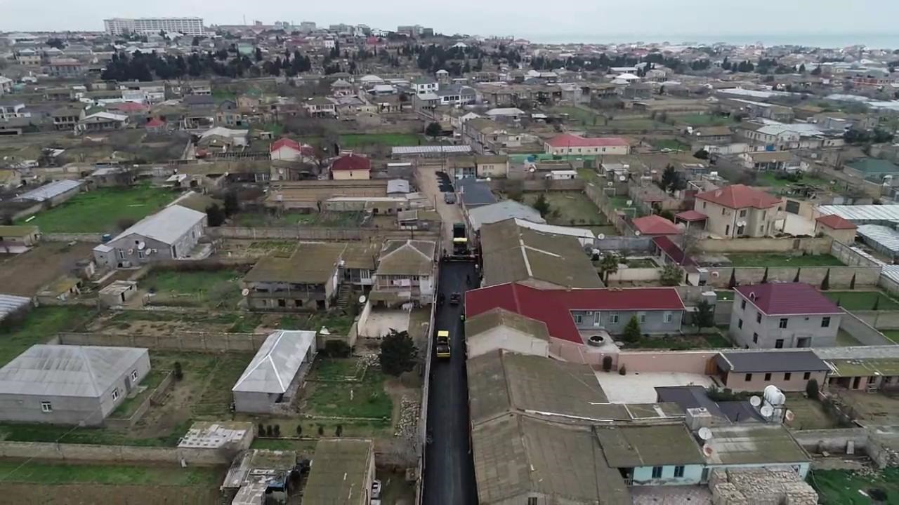 Xəzərin yollarında genişmiqyaslı təmir-tikinti işləri aparılır - FOTO