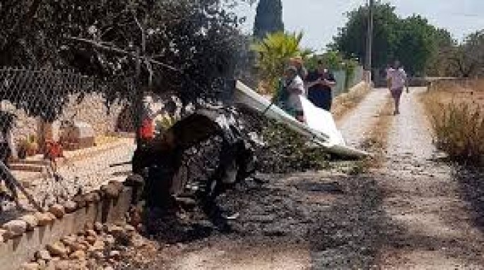 Helikopter təyyarə ilə toqquşdu: azı 5 ölü - FOTO