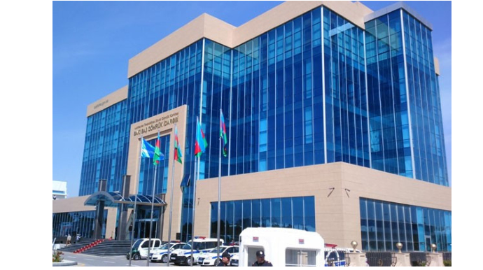 Gömrük işi ilə bağlı məhkəmədə NARAZILIQ 