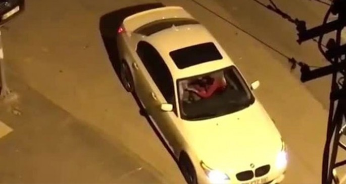 Sevgilisini avtomobildə döyən şəxsin görüntüləri yayıldı - VİDEO