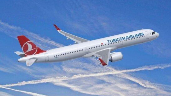 Təyyarədə panika:  Uçuş zamanı qapı açıldı - VİDEO 