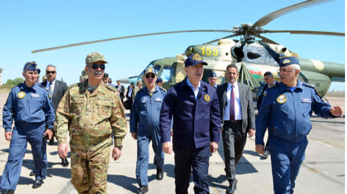 Türkiyənin milli müdafiə nazirinin Azərbaycana səfəri başa çatıb  - FOTO