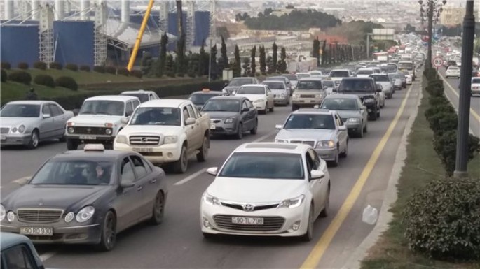 Bakı-Sumqayıt yolunda tıxaclara səbəb nədir? - Ekspert danışır