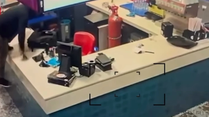 Bakıda yeniyetmələrdən ağılasığmaz quldurluq - VİDEO