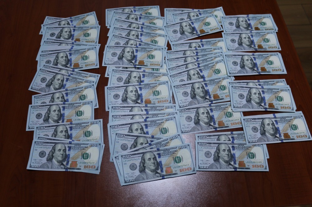 Külli miqdarda xarici valyuta aşkarlandı