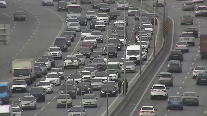 Bakı-Sumqayıt şosesi və Ziya Bünyadov prospektində yol qəzaları tıxac yaradıb  - FOTO
