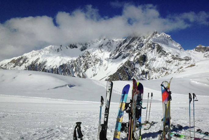 Güclü qar yağdı - 3 turist ölüb, 4-ü itkin düşüb