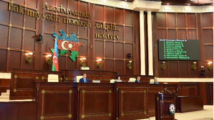 Парламент Азербайджана обсудит сегодня четыре вопроса