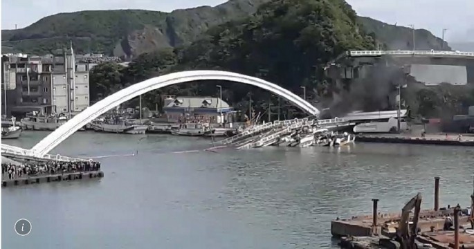 Körpünün uçması nəticəsində itkin düşmüş 5 balıqçının meyiti tapılıb - VİDEO