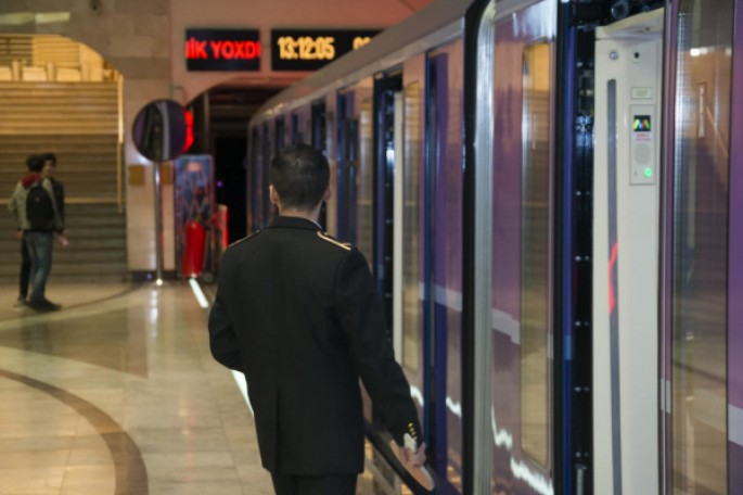 Metro bu gündən qış qrafikinə keçdi