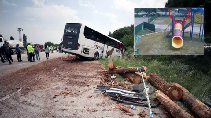 Taxta-şalban yola dağıldı; ağır qəzada 8 nəfər öldü, çoxlu yaralı var - VİDEO