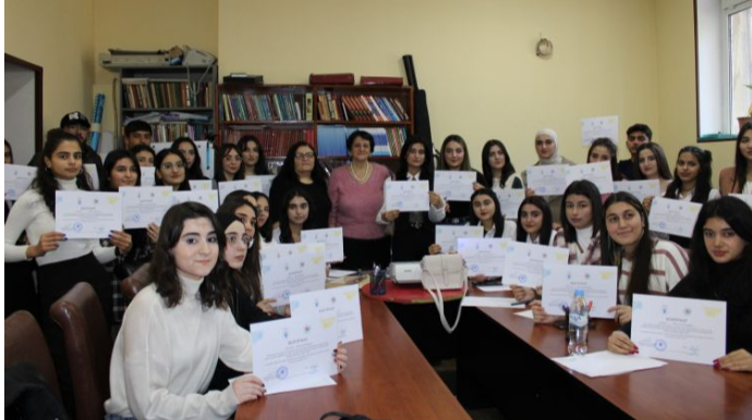  “Nurlu Sabah Gənclərə Qayğı” İctimai Birliyi tələbələrlə görüş keçirdi   - FOTO