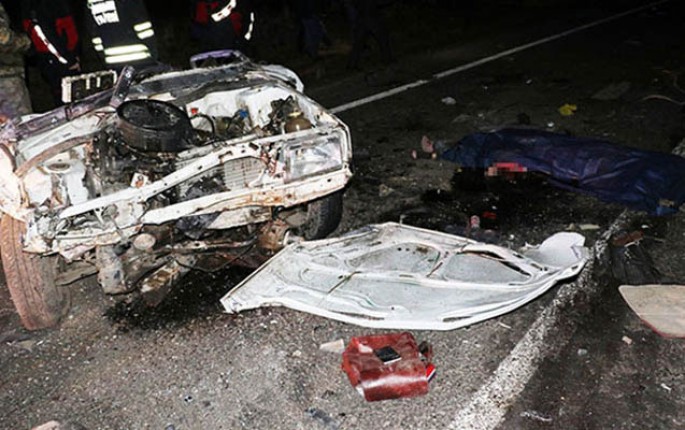 Ağır yol qəzası: 5 ölü, 2 yaralı