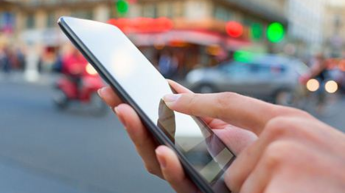 Nazirlik bu şəxslərə SMS bildirişlər göndərir